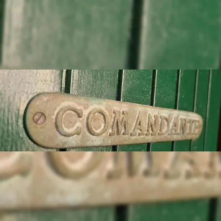 Comandante דירה *